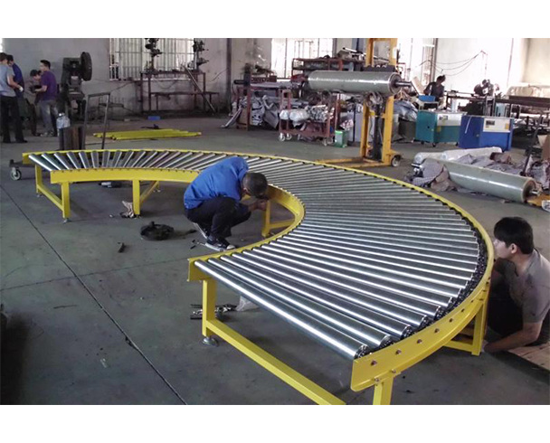 轉(zhuǎn)彎輸送機(jī)